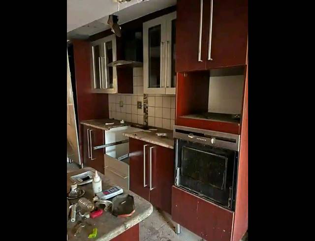 7 BEDROOM HOUSE FOR SALE IN SPRUITVIEW